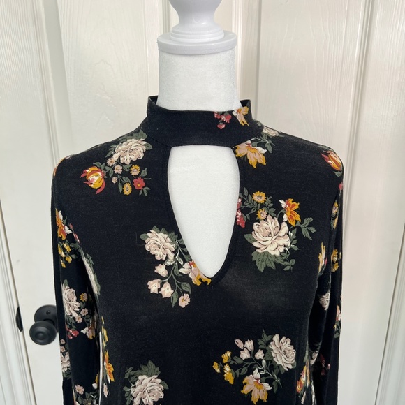 NWT Nordstrom Socialite Floral Cut-Out Dress - Picture 4 of 8